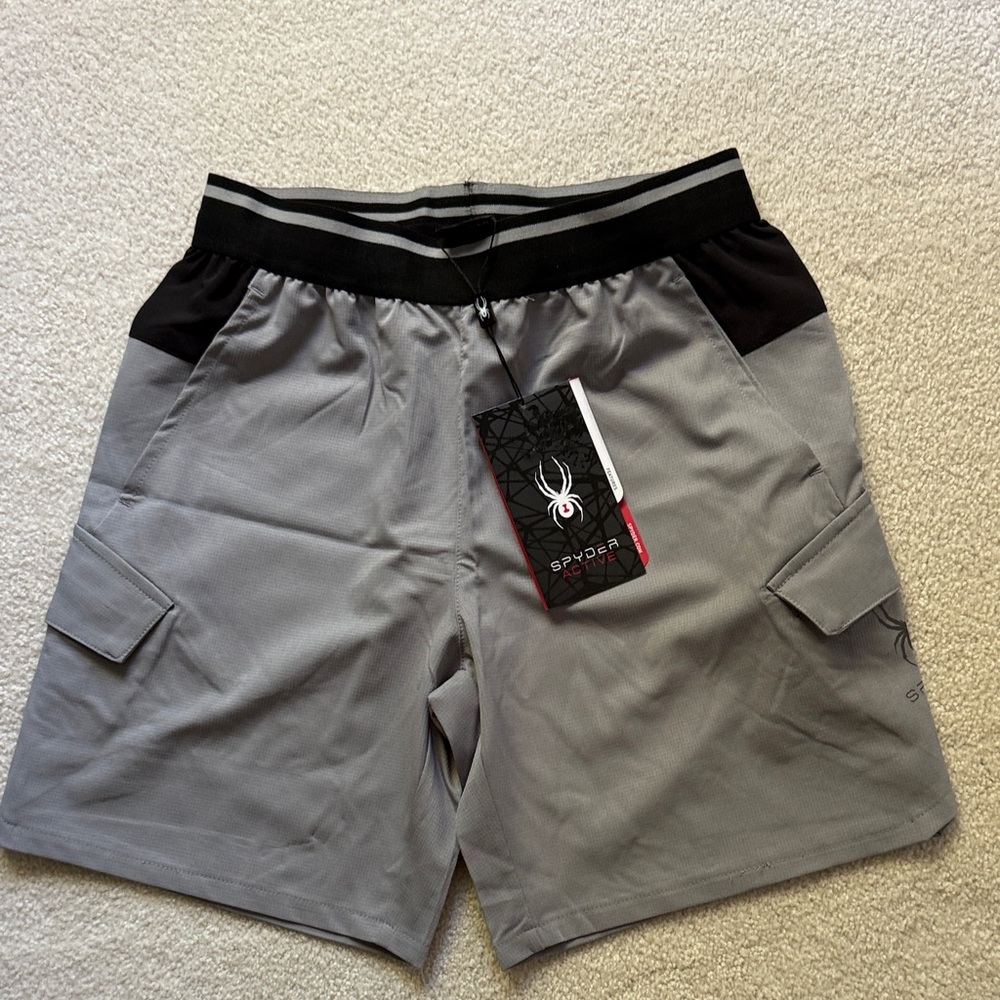 Spyder Men's Cargo Shorts in Gray and Black